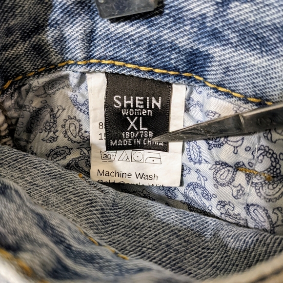 Shein Denim Cutoff jean Shorts - Picture 4 of 5